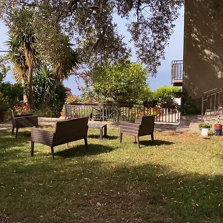 La Casa Del Maestro