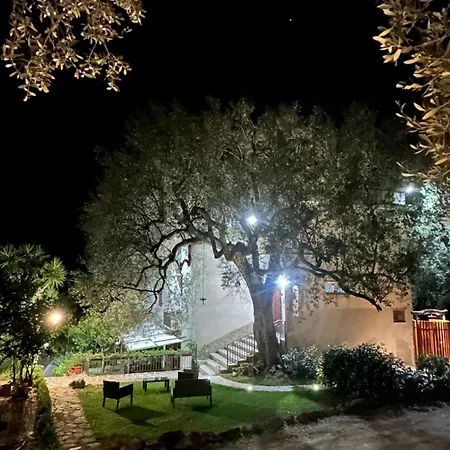 La Casa Del Maestro